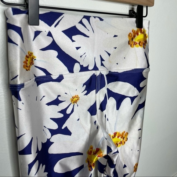 Pineapple Clothing Daisyland Lucy Floral Printed Legging - Picture 4 of 9